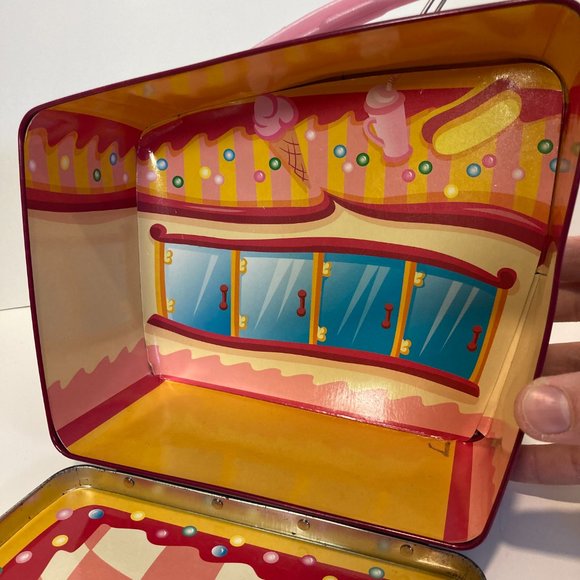 Vintage Bratz Babyz Play Tin Case MGA Y2K Mini Mart Playset 8" x 8" - Picture 13 of 15